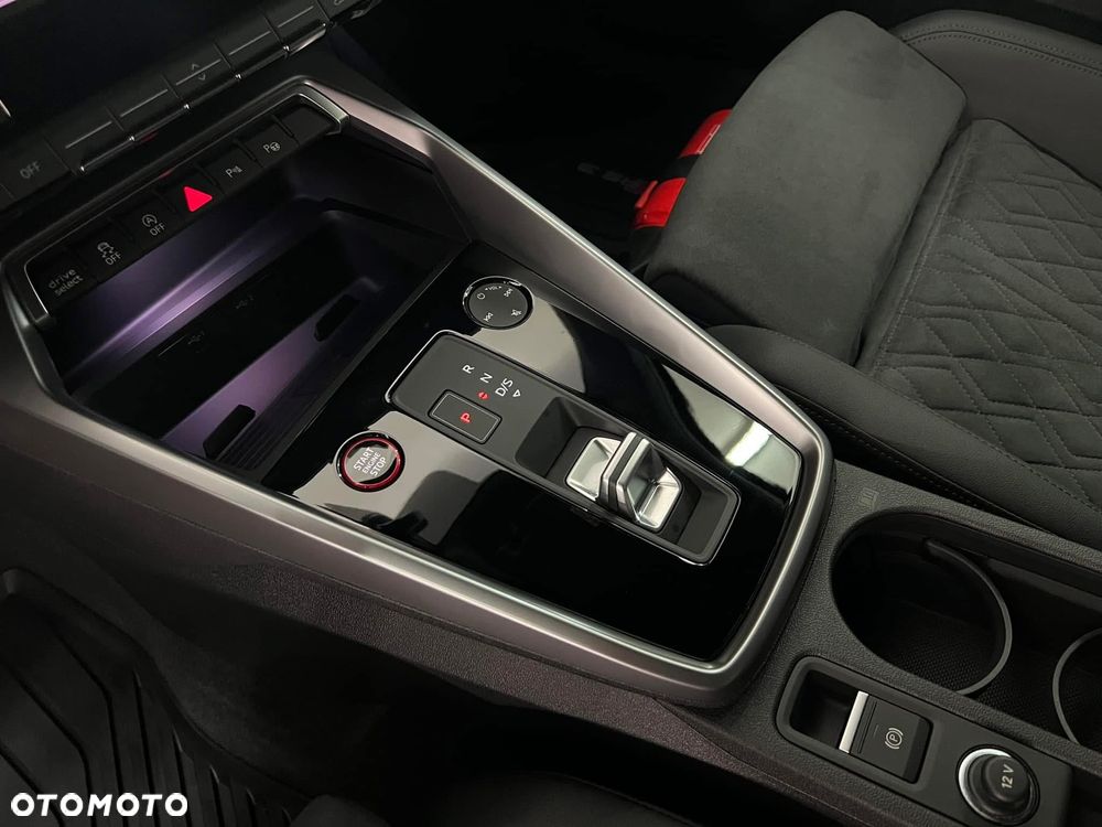 Audi RS3 Sportback - 12