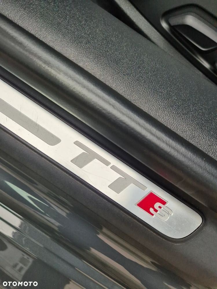 Audi TT S Coupé - 28