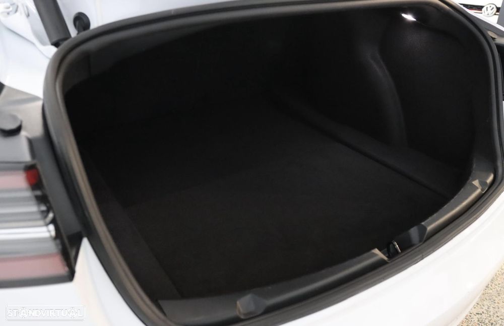 Tesla Model 3 Long Range AWD Dual Motor Performance - 15