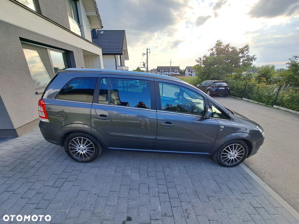 Opel Zafira 1.6 ECOFLEX Edition 111 Jahre - 13