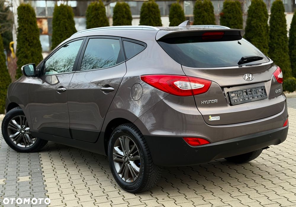Hyundai ix35 1.6 2WD Fifa World Cup Edition - 17