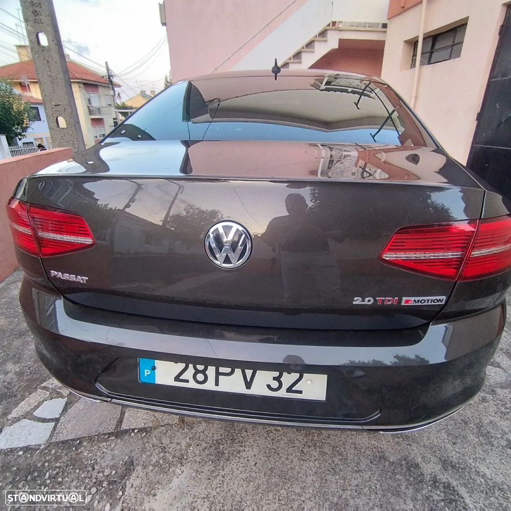 VW Passat 2.0 TDI R-Line DSG 4Motion - 3