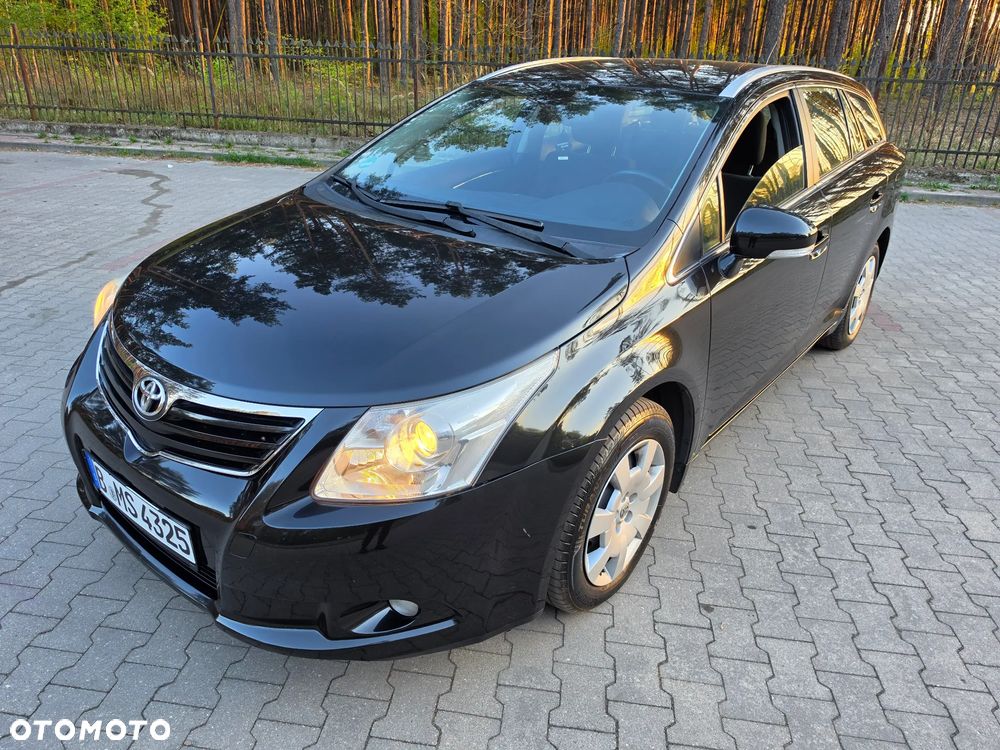 Toyota Avensis 1.8 Multidrive S Sol - 12