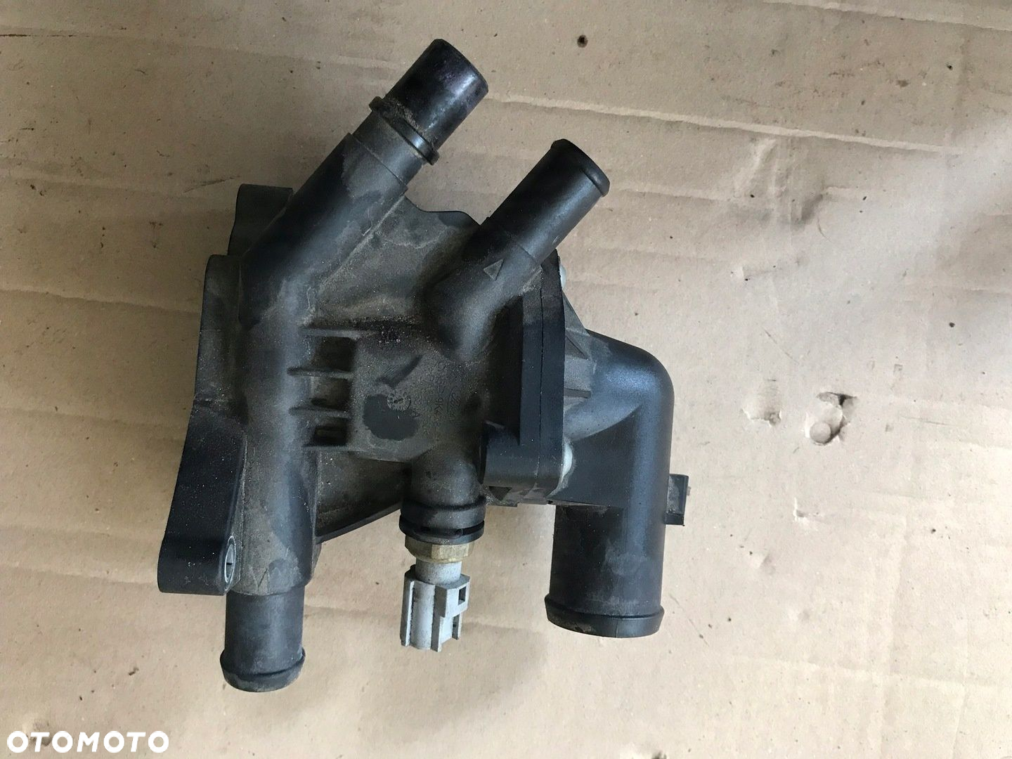 Króciec wody Ford Focus mk3 1,0 Ecoboost - 2
