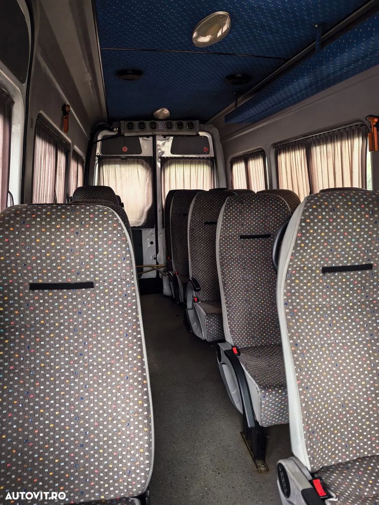Mercedes-Benz Sprinter - 5