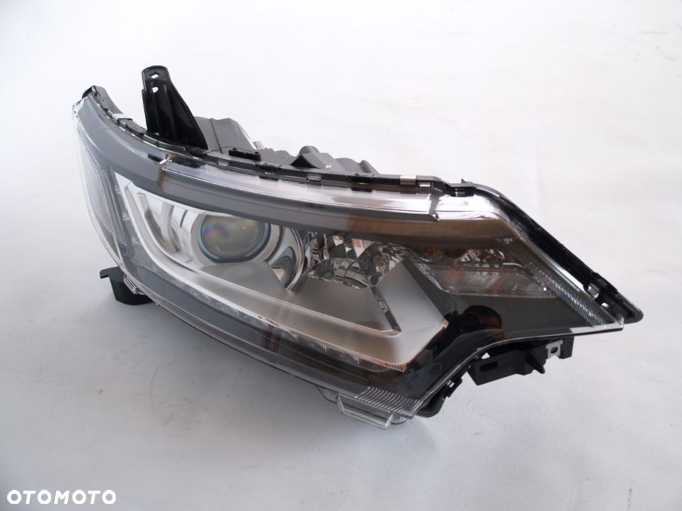 Mitsubishi Outlander Reflektor prawy lampa prawa 3 III 15r FL Lift - 1