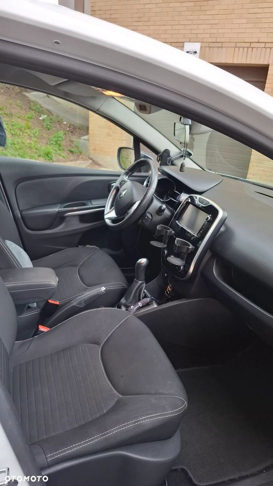 Renault Clio 1.2 16V Life - 12