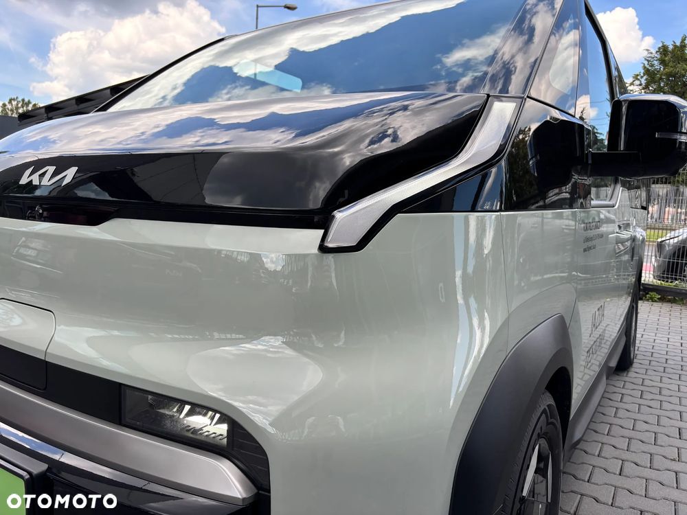 Kia PV5 - 11