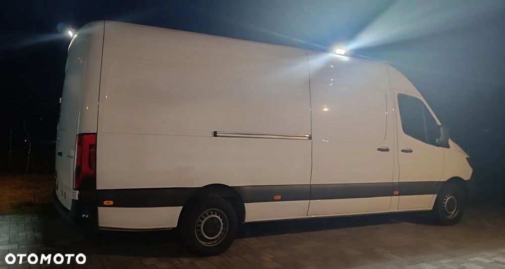 Mercedes-Benz Sprinter 317 - 15