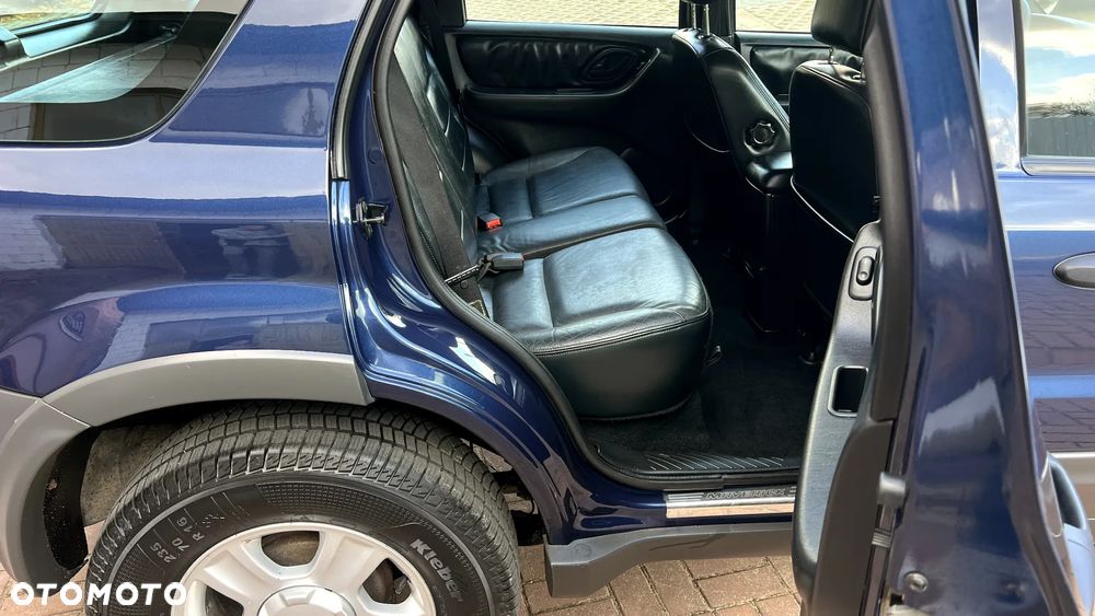 Ford Maverick 3.0 V6 Limited - 23