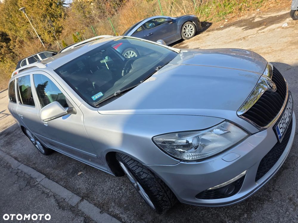 Skoda Octavia 2.0 TSI DSG RS - 5
