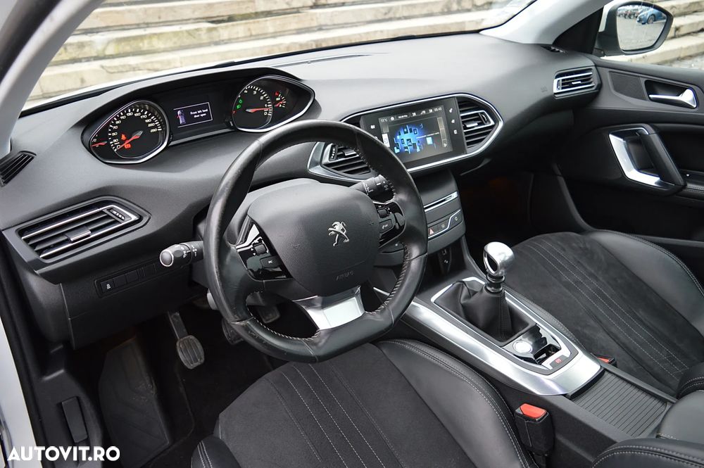 Peugeot 308 - 6