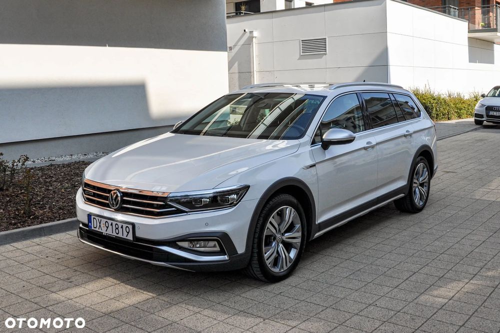 Volkswagen Passat Alltrack - 1