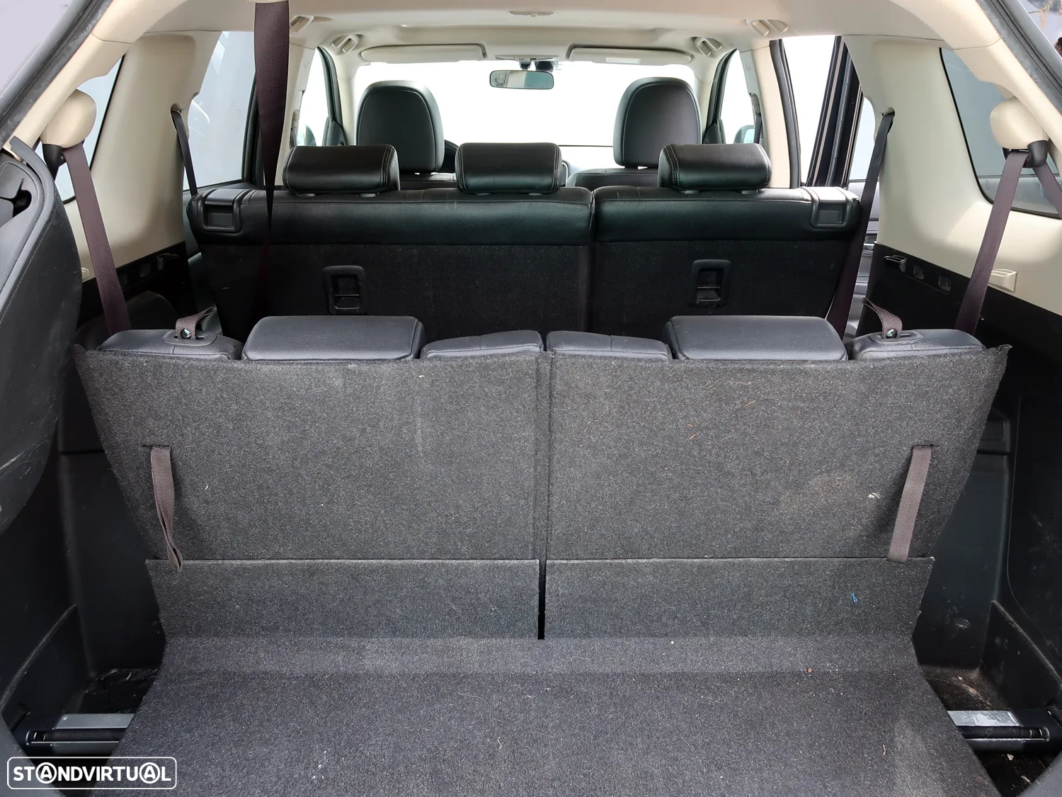 Mitsubishi Outlander 2.2 DI-D Instyle Navi - 18