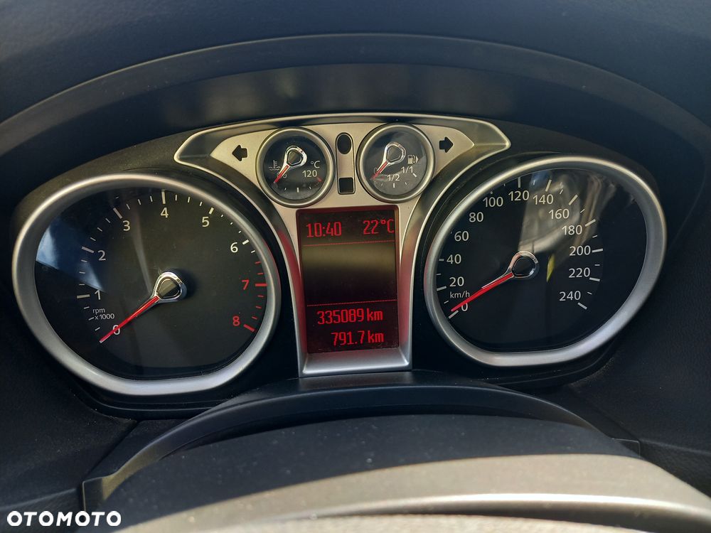 Ford Focus II lift kombi 2.0 benzyna z LPG - 7