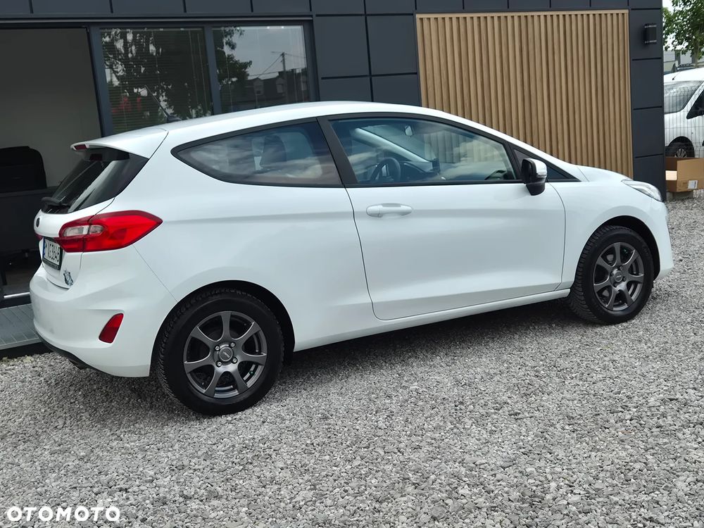 Ford Fiesta 1.1 TREND - 11