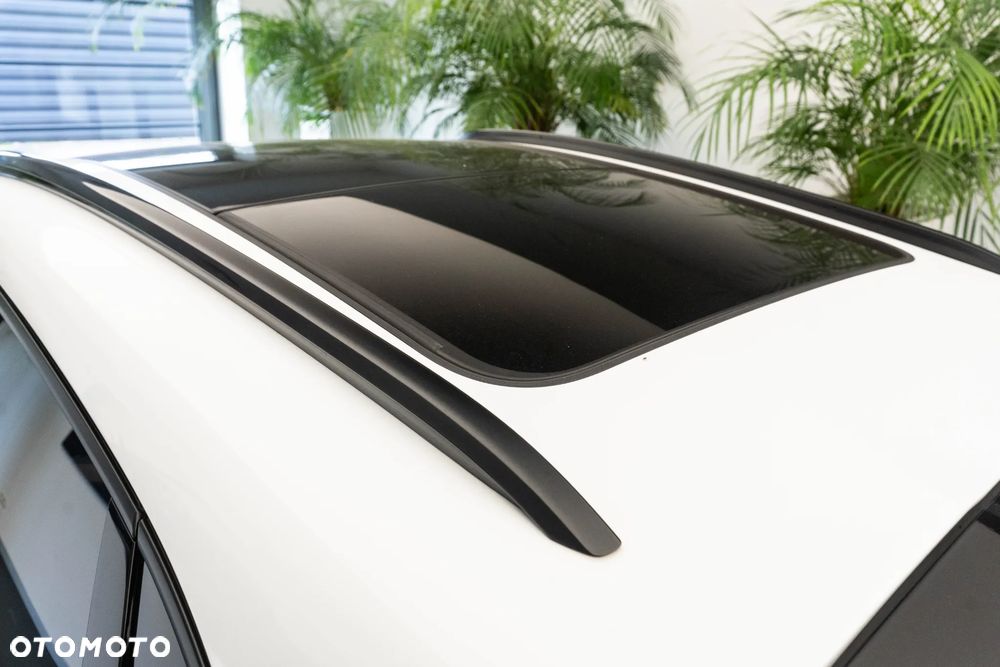 Porsche Macan Standard - 35