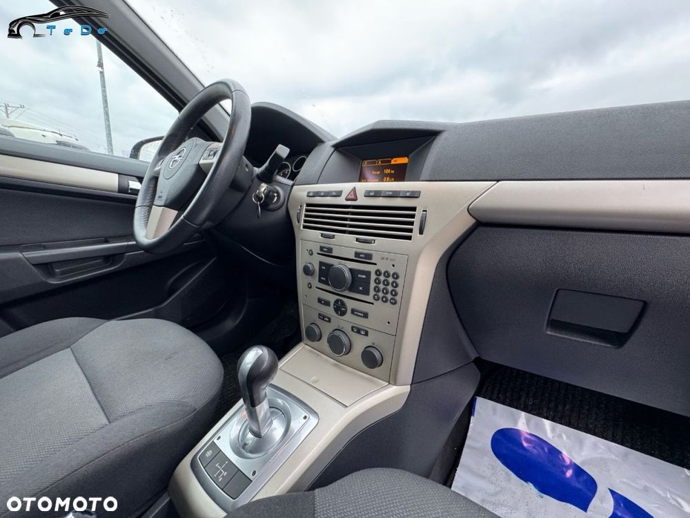 Opel Astra 1.6 Cosmo EasyTronic - 22