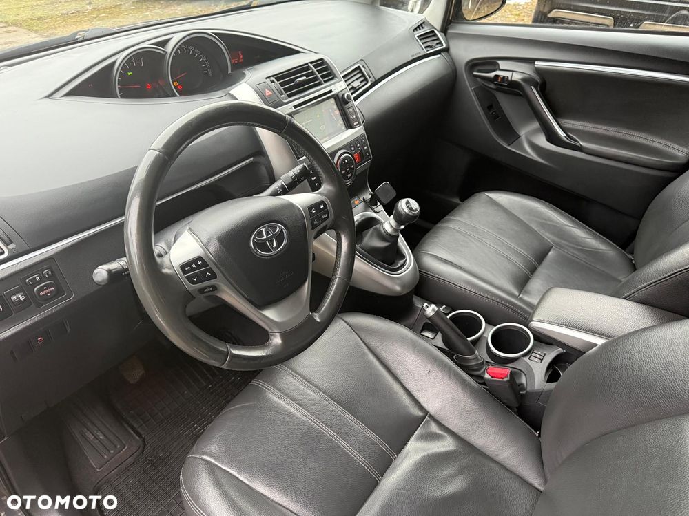 Toyota Verso 1.6 D-4D 5-Sitzer Start/Stop Executive - 11