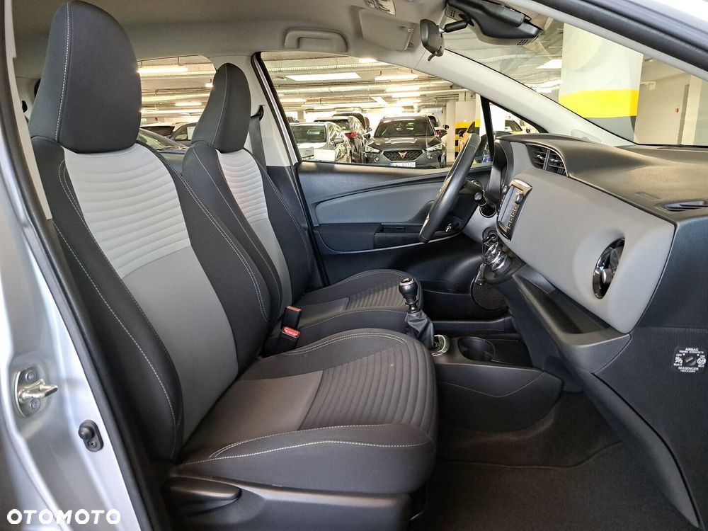 Toyota Yaris 1.5 Premium - 16