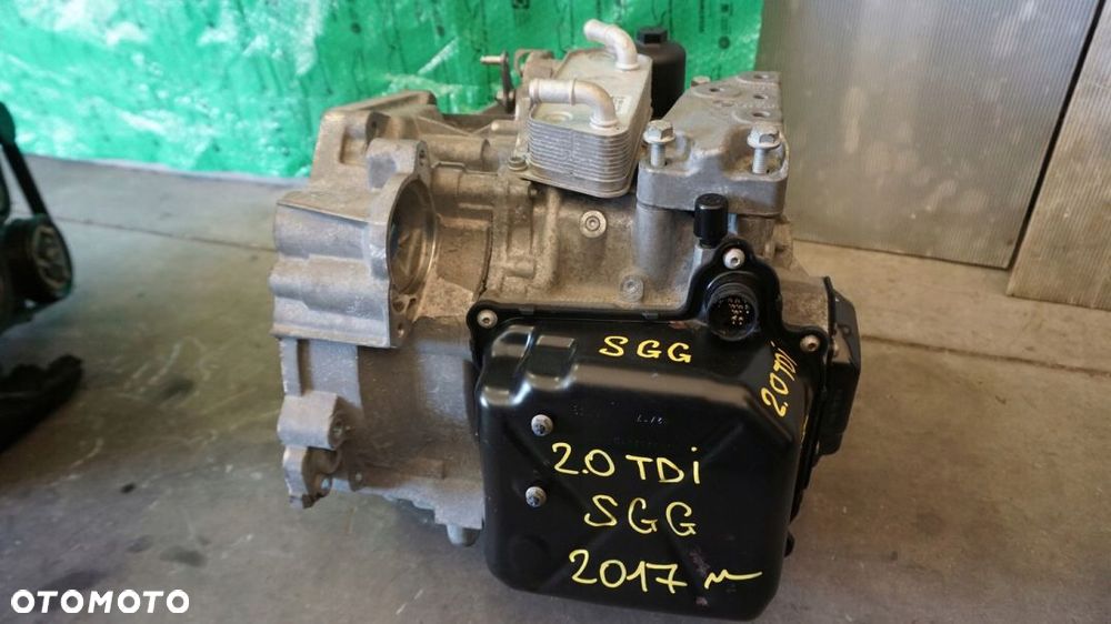 SILNIK CRL OSPRZĘT SKRZYNIA BIEGÓW 2.0 TDI VW PBE - 12