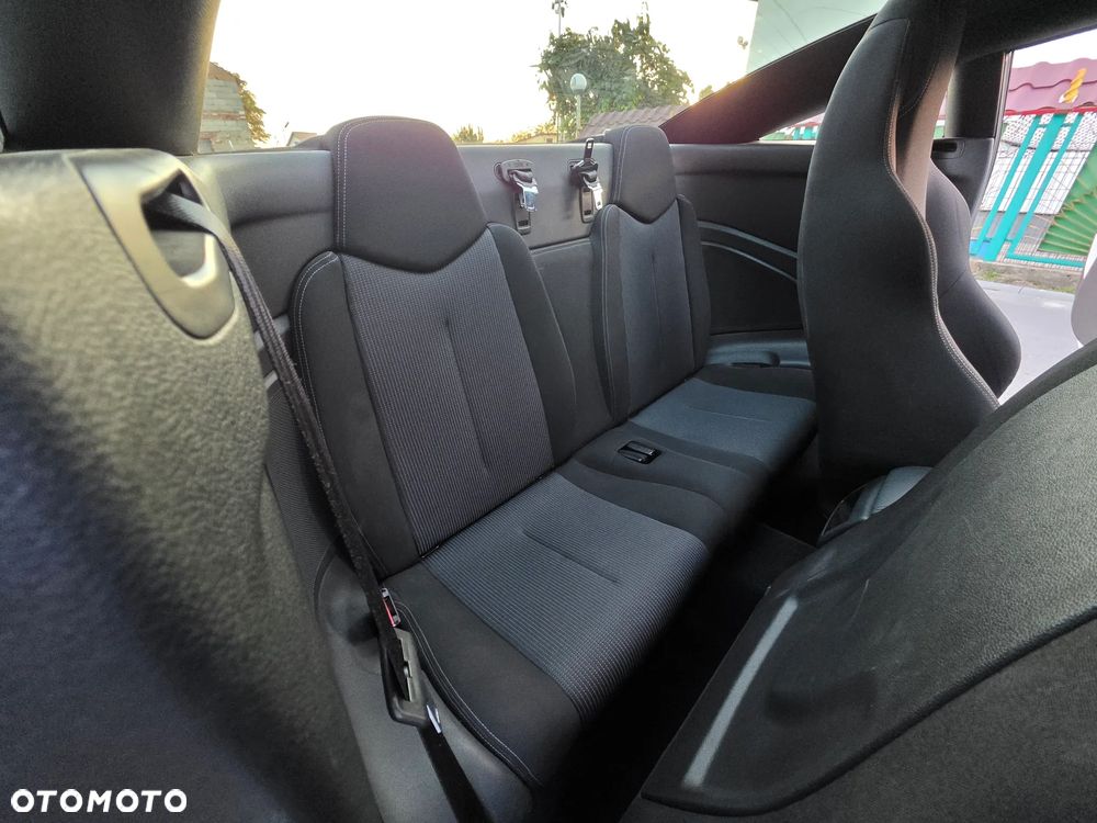 Peugeot RCZ 2.0 HDi FAP 160 - 13