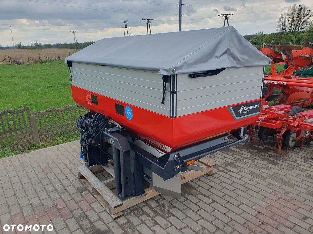 Kverneland Rozsiewacz z wagą Exacta CL EW 2000 L, komputer , antena - 3