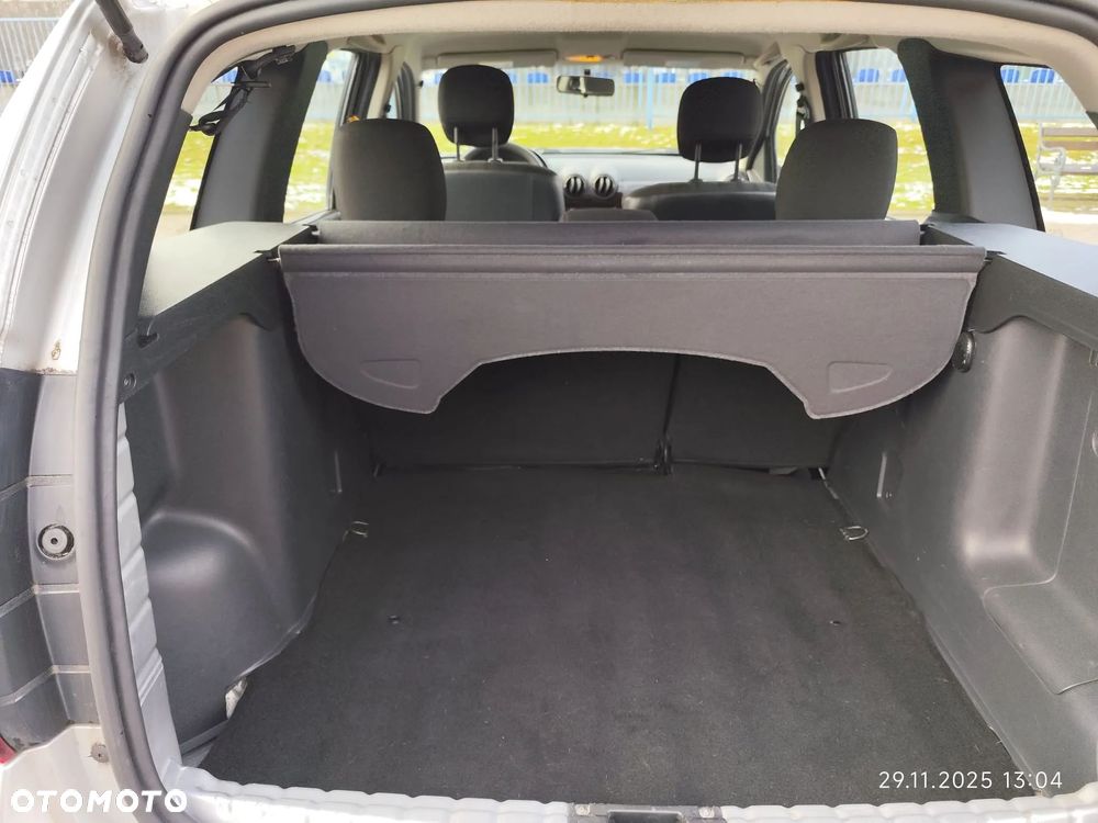 Dacia Duster 1.6 - 8