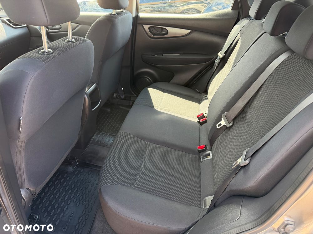Nissan Qashqai 1.2 DIG-T Tekna EU6 - 7