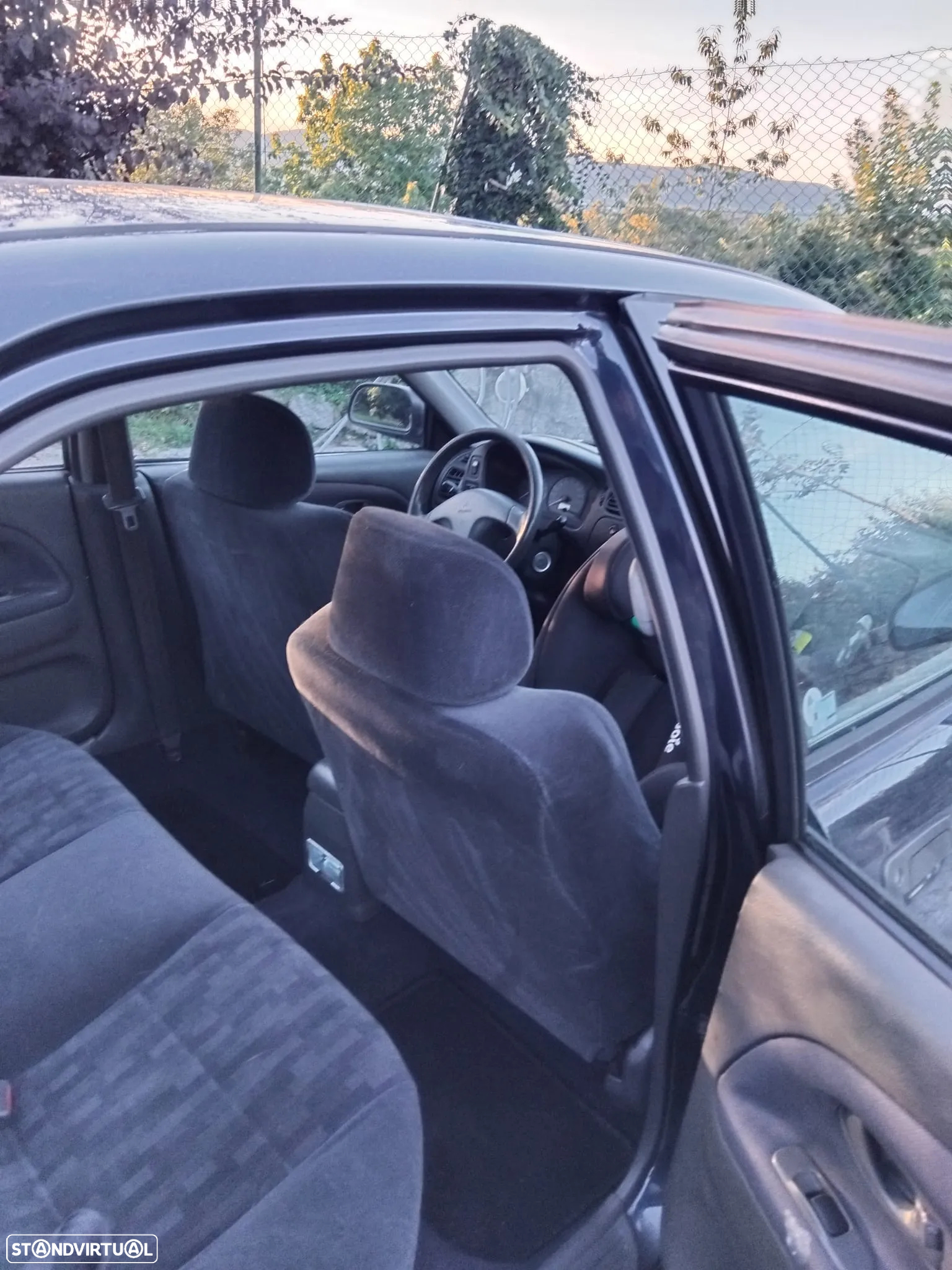 Mitsubishi Lancer - 5