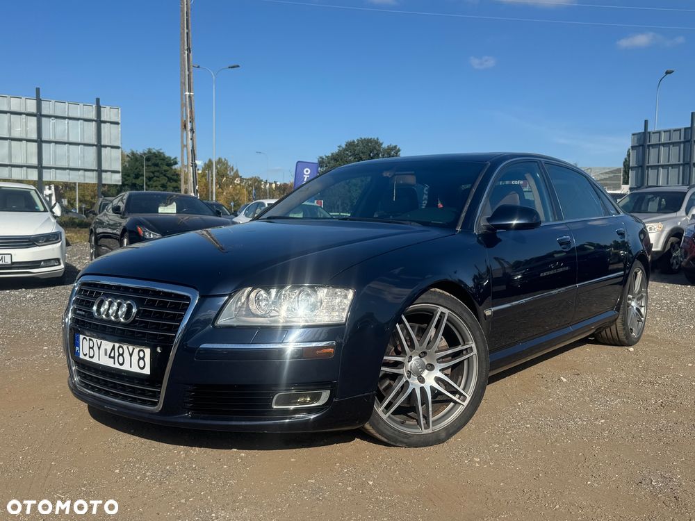 Audi A8 4.2 quattro Langversion - 1