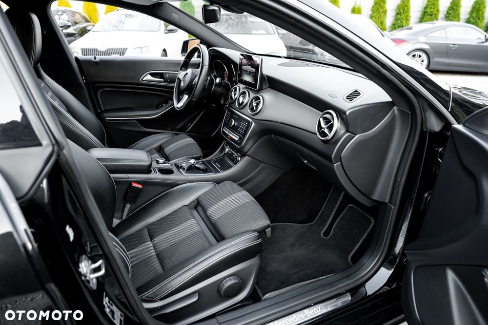Mercedes-Benz CLA 200 (CDI) d 7G-DCT AMG Line - 21
