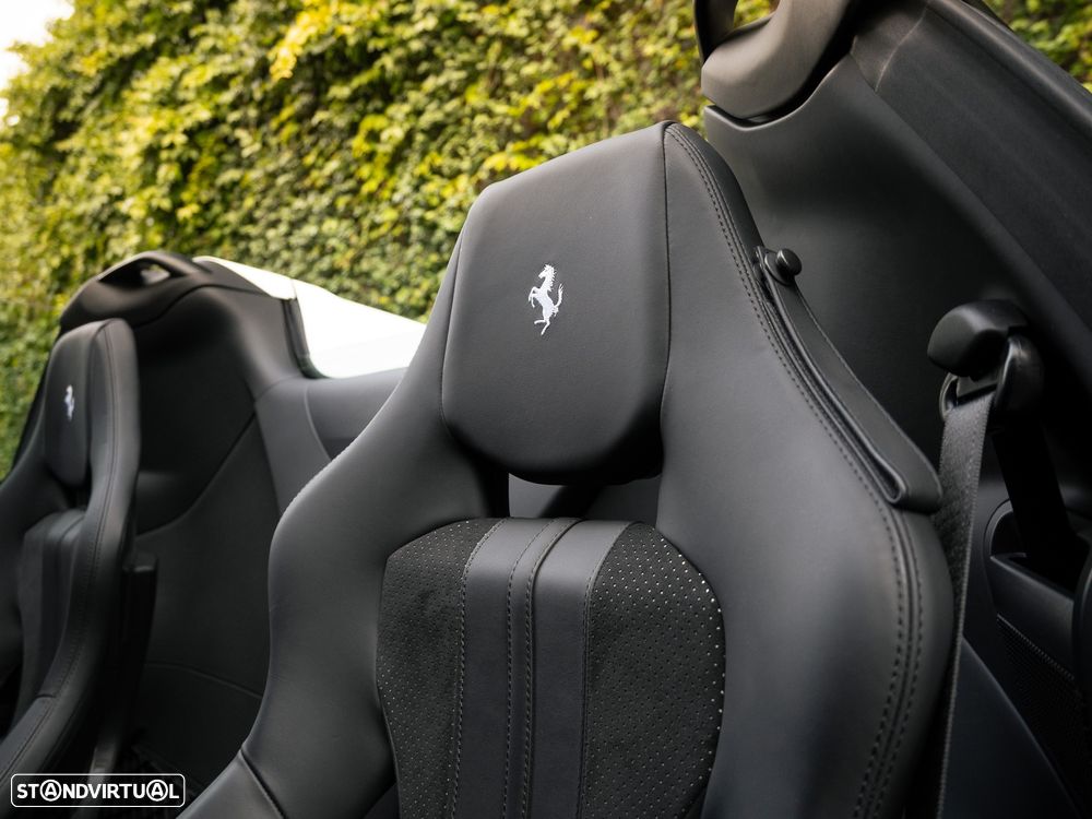 Ferrari 812 GTS 6.5 V12 - 25