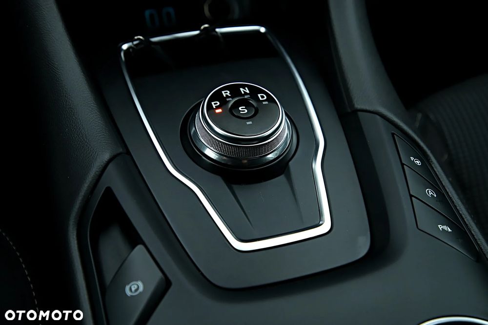 Ford Mondeo 2.0 EcoBlue Titanium - 31