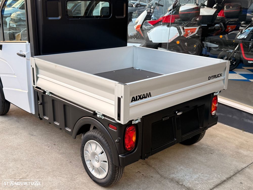 Aixam Pickup - 3