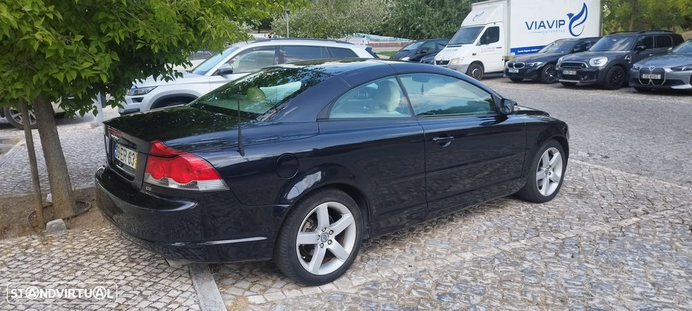 Volvo C70 2.4 D5 Momentum Geartronic - 4