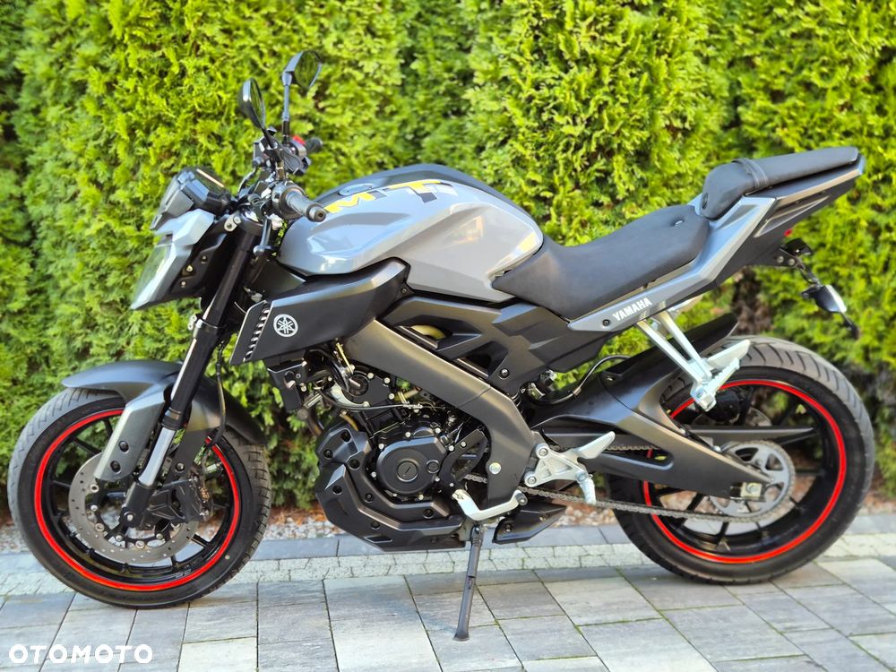 Yamaha MT - 5