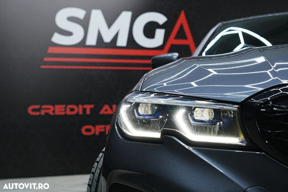 BMW Seria 3 320i AT - 39