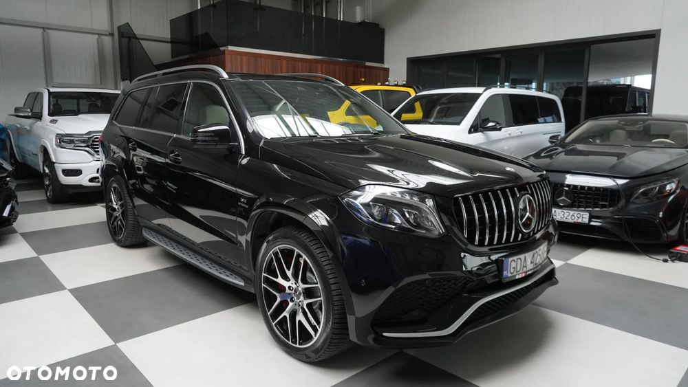 Mercedes-Benz GLS - 2