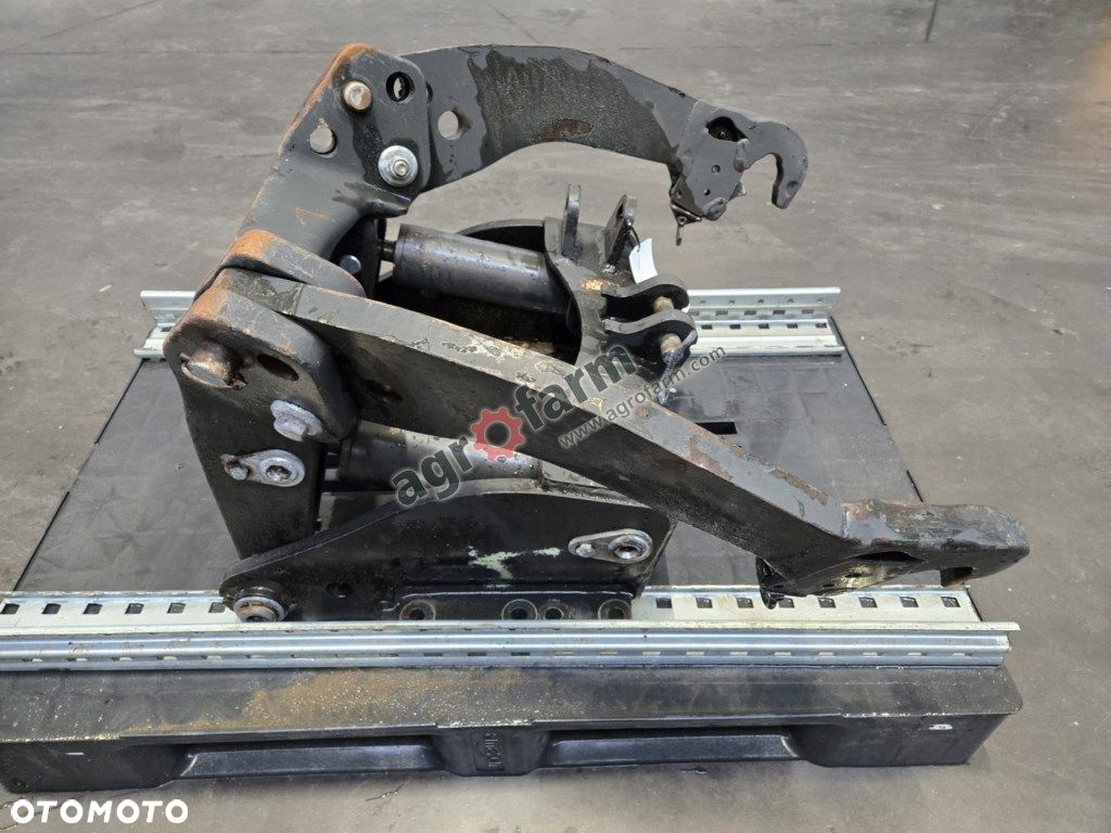 TUZ, przedni podnośnik, Claas Arion 620 0011189551 - 4