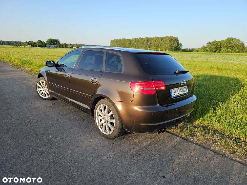 Audi A3 Sportback 2.0 TDI quattro Ambiente - 4
