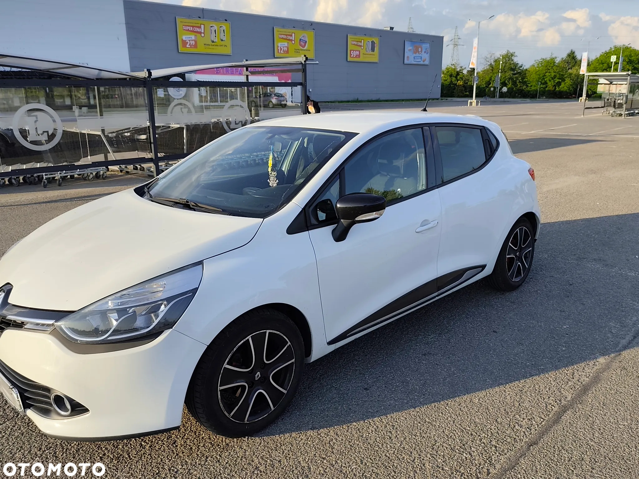 Renault Clio 1.5 dCi Alize - 10