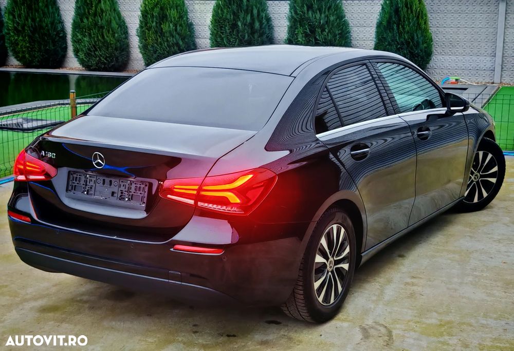 Mercedes-Benz A 180 7G-DCT Advanced Progressive - 3