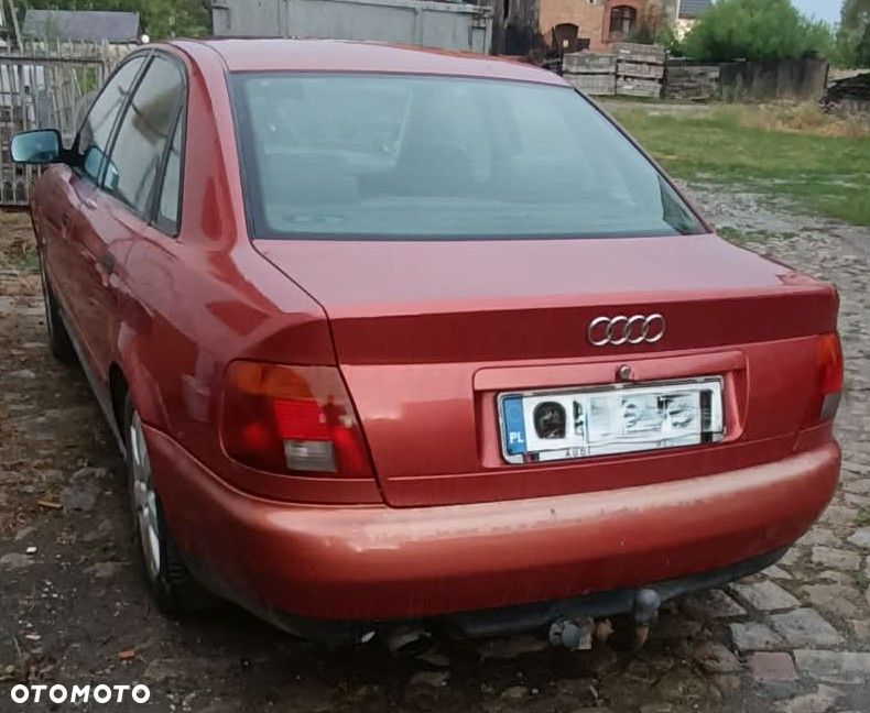 Audi A4 Limousine - 4