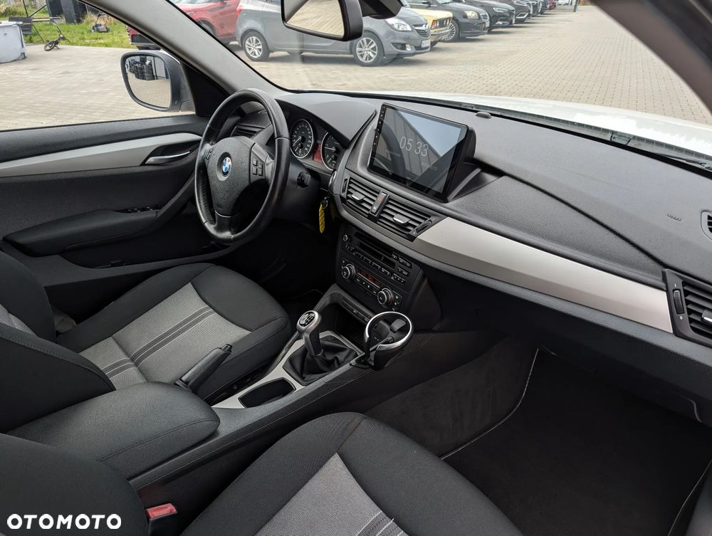 BMW X1 sDrive18d Sport Line - 33