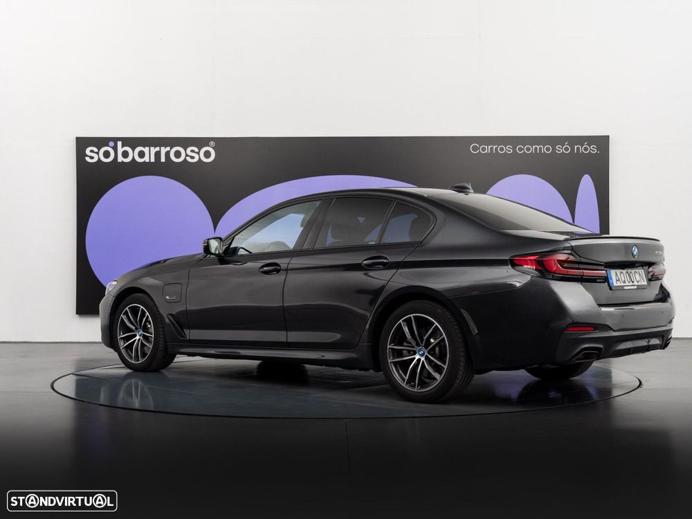 BMW 530 e Pack M - 4