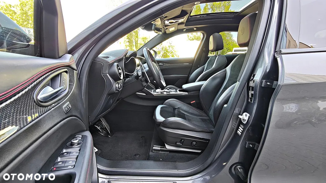 Alfa Romeo Stelvio 2.0 Turbo Veloce TI Q4 - 35