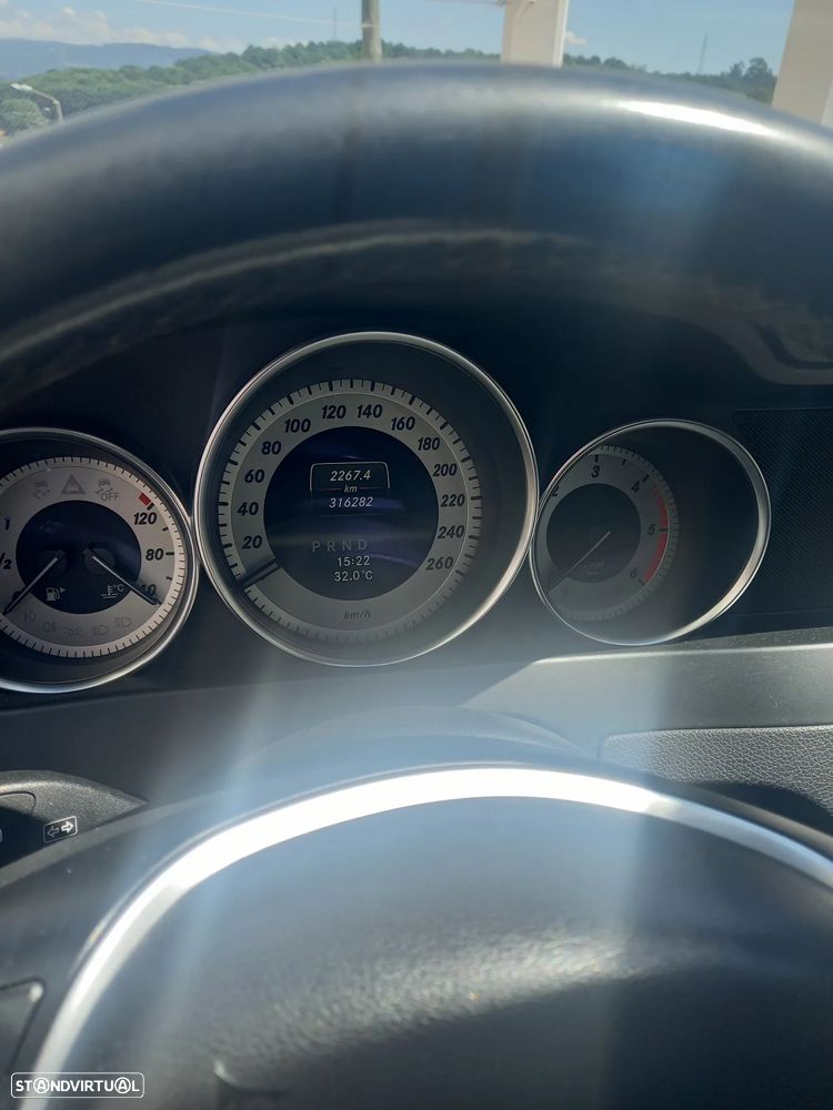 Mercedes-Benz C-Class 2013 photo 3