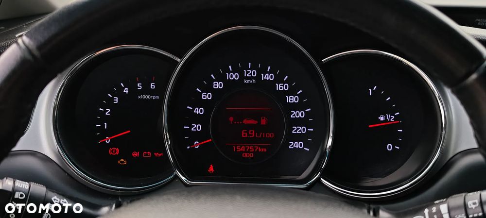 Kia ProCeed - 10