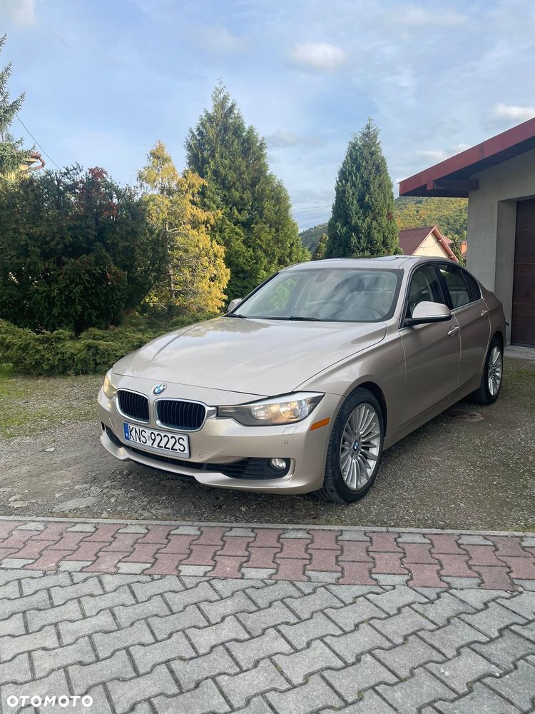 BMW Seria 3 328i xDrive Luxury Line - 1